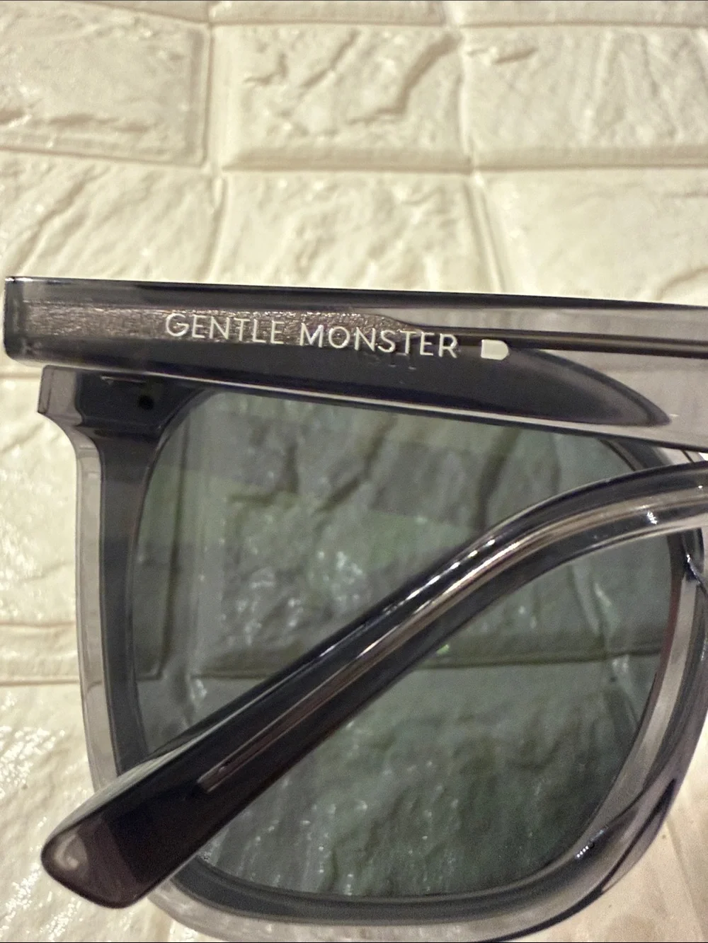 Gentle Monster Her Flatba Sunglasses
